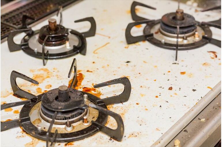 キッチンの油汚れを綺麗に落とす方法