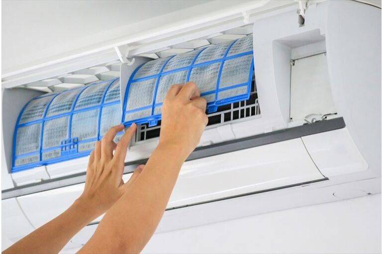 エアコンフィルターの掃除手順