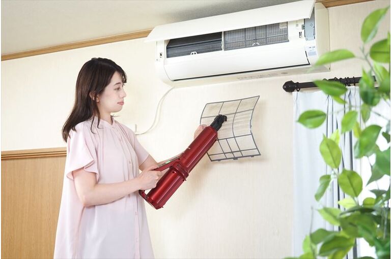 エアコンの掃除を行う頻度とは